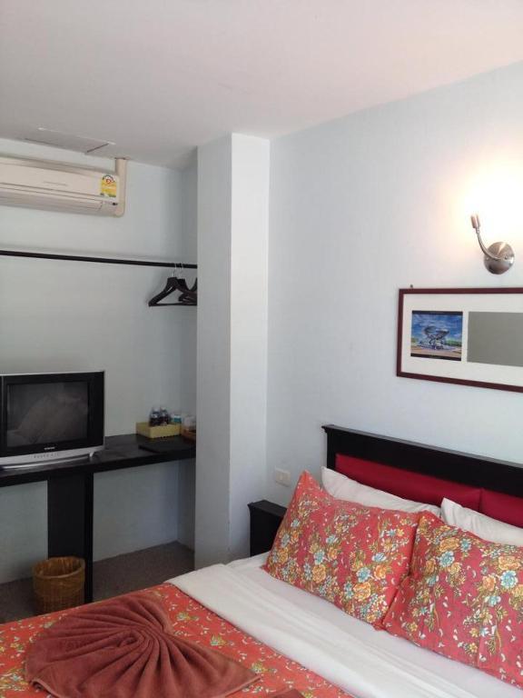 Andaman Legacy Guest House Krabi town Chambre photo