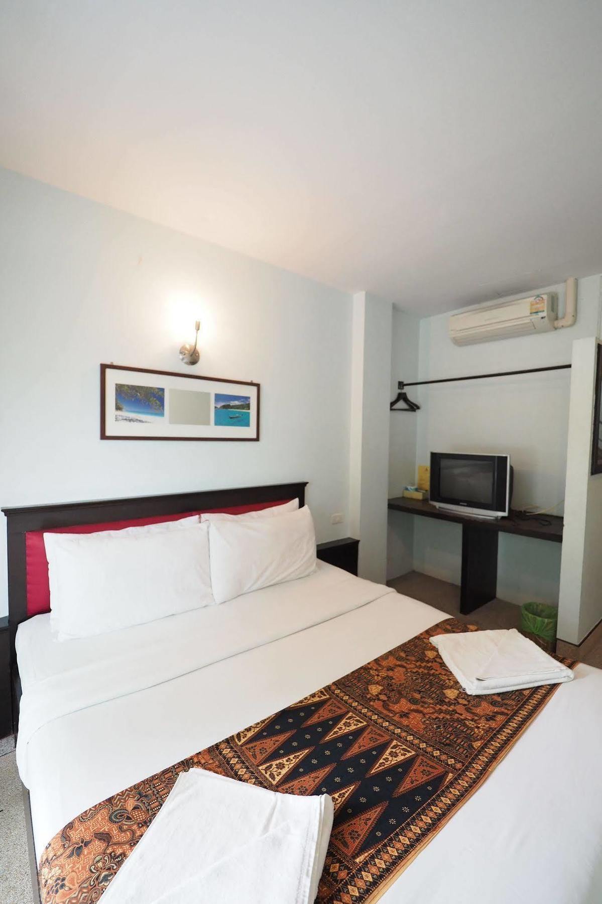 Andaman Legacy Guest House Krabi town Extérieur photo
