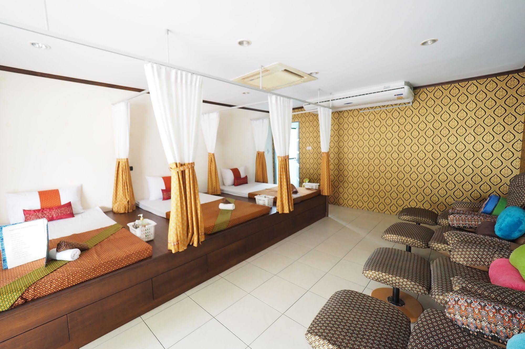 Andaman Legacy Guest House Krabi town Extérieur photo