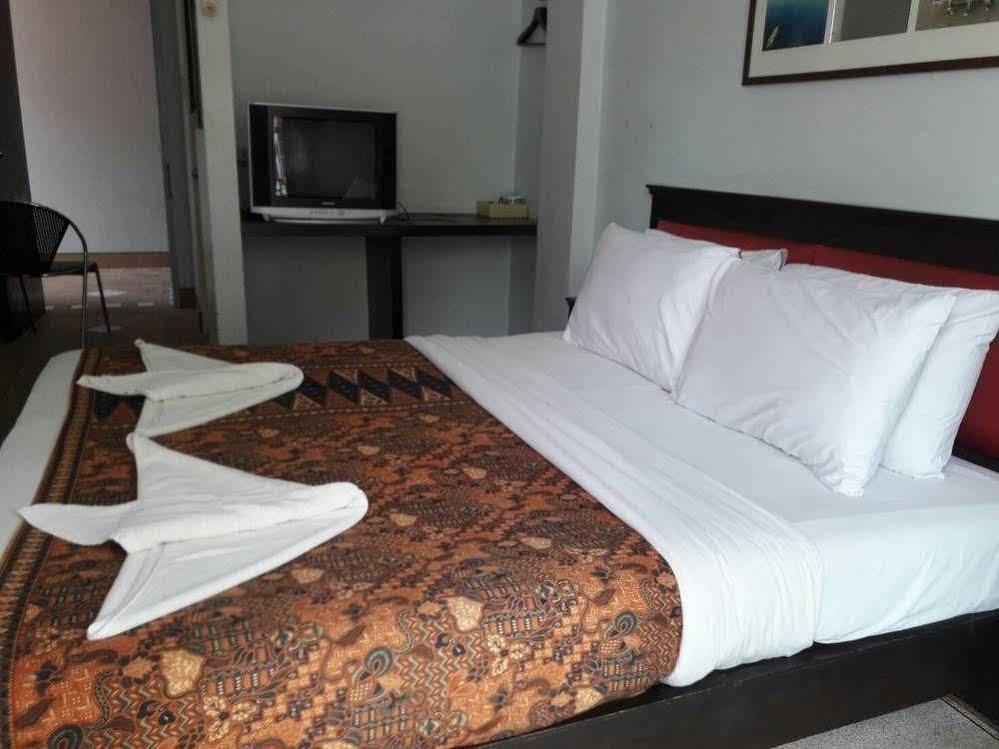 Andaman Legacy Guest House Krabi town Extérieur photo