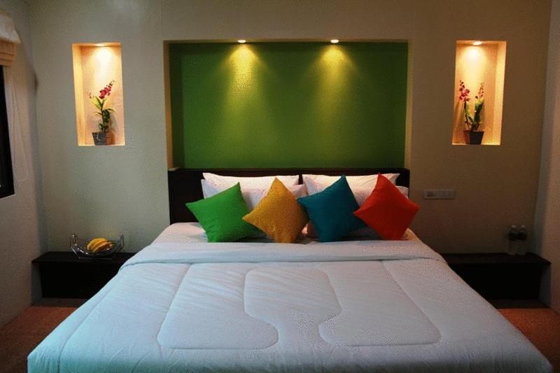 Andaman Legacy Guest House Krabi town Chambre photo
